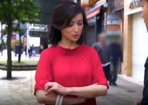 【人妻ナンパ】スレンダーなアラフィフ人妻が、謝礼をバックに挿れたら、即、昼顔ホテル中出し不倫… ”わたし、オバサンですけど…”