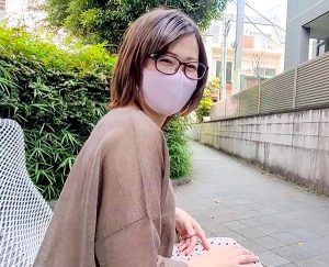 【石井江梨子】元小学校先生の教育ママが、極太チ●ポでイラマチオ… ドＭ性癖晒して、首絞め変態SEX… ママを許してね…